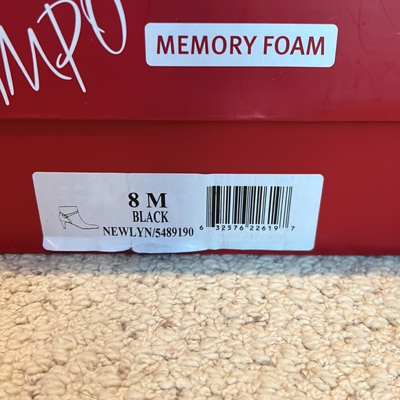 Women’s Size 8 Booties - Picture 2 of 4